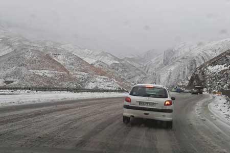 بارش برف و باران در جاده های 14 استان